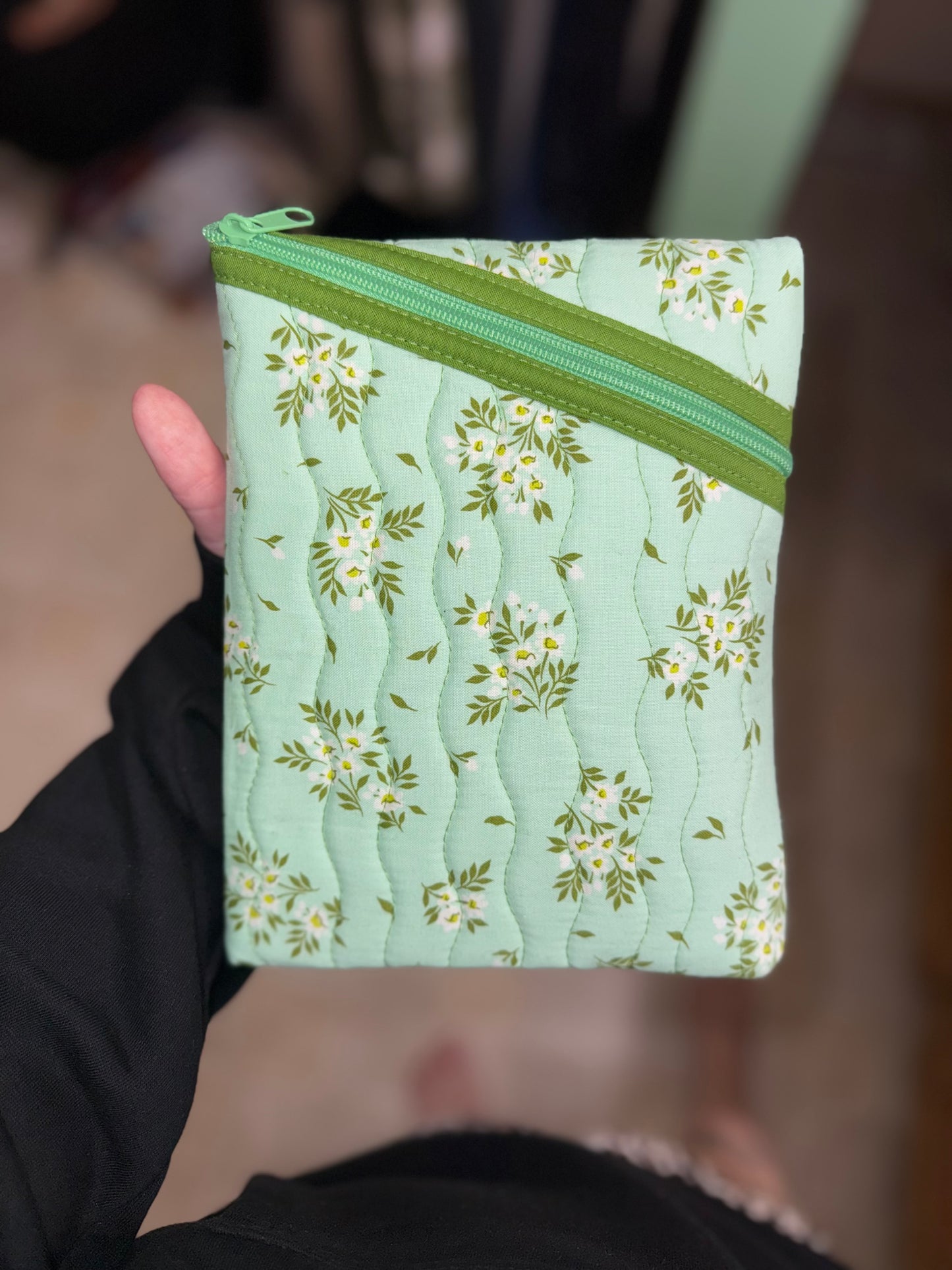 Quilted Floral Kindle Sleeve